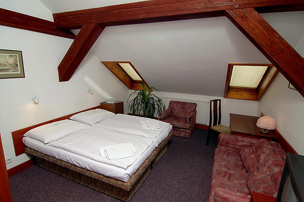 Hotel & Residence Royal Standard Praha Rom bilde