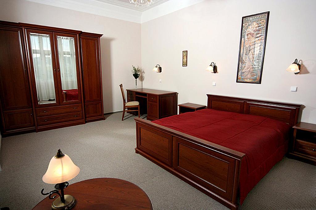 Hotel & Residence Royal Standard Praha Rom bilde